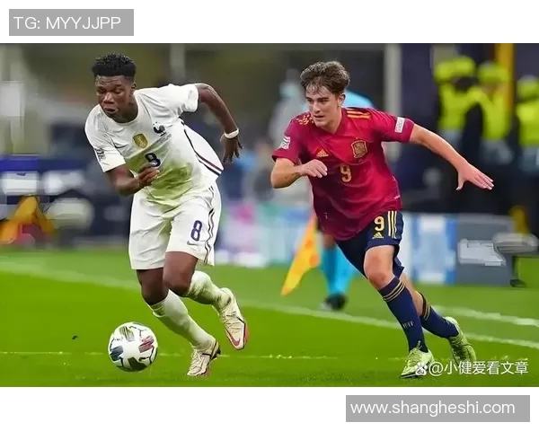 西班牙队又夺欧国联冠军!历史第四次捧起奖杯,球迷热议胜利归来